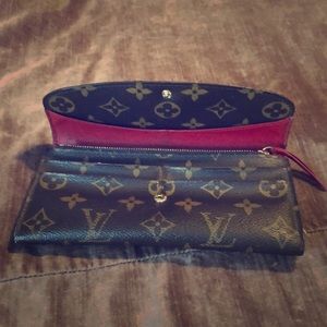Louis Vuitton Emilie wallet